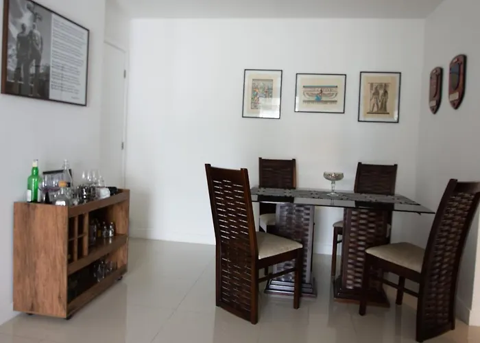 Quarto Em Condominio De Luxo Na Barra Da Tijuca Rio de Janeiro